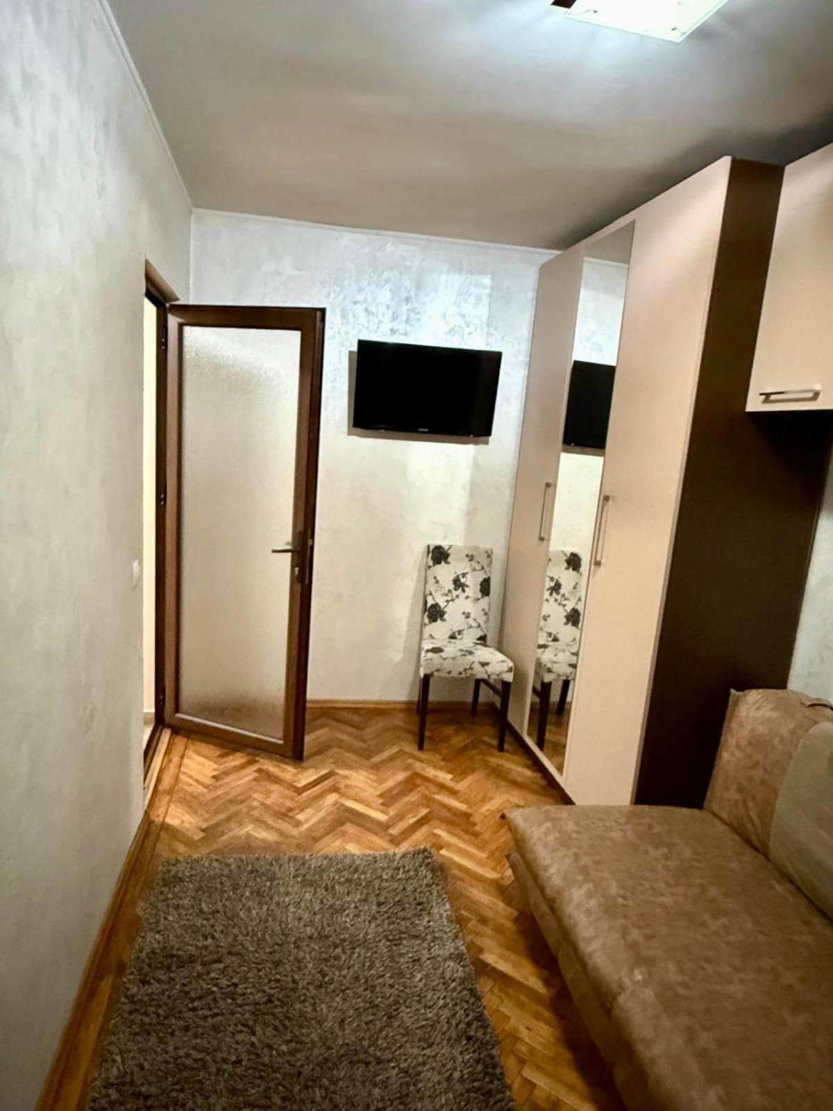 Zen Apartment Galaţi Esterno foto